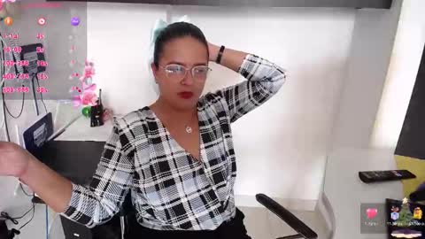 SAMANTA OWEN online show from 12-29-24, 03:13