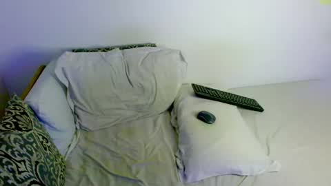 Snapshot of samanta_r_ chatting on 07-07-26, 05:50 Samanta online show from 07-07-26, 05:50