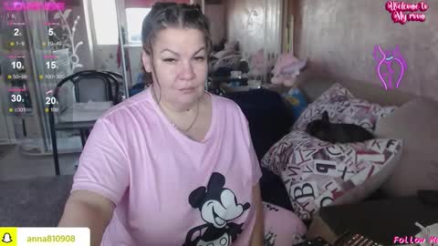 Snapshot of samanta_shy chatting on 10-30-25, 09:22 Marry online show from 10-30-25, 09:22