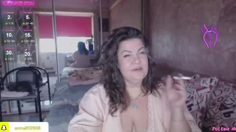 Snapshot of samanta_shy chatting on 11-11-25, 08:58 Marry online show from 11-11-25, 08:58
