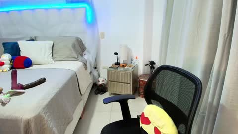 Samanta Stone online show from 05-21-26, 10:06