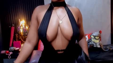 Snapshot of samantablake chatting on 04-22-26, 08:21 Samanta online show from 04-22-26, 08:21