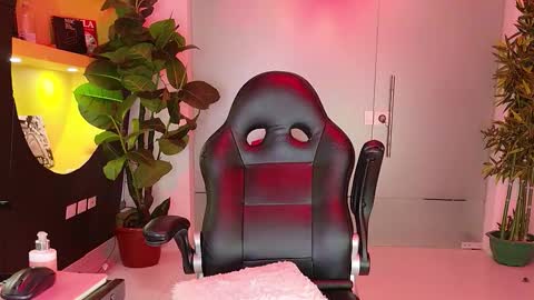 samantakane online show from 11-21-25, 04:11