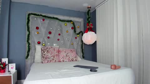 Samanta... online show from 01-04-25, 07:44