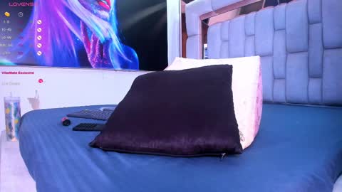 Snapshot of samantasm chatting on 02-09-25, 06:11 S A M A N T A online show from 02-09-25, 06:11