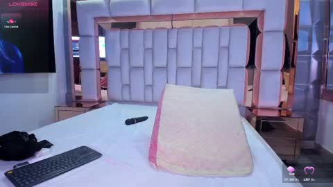 Snapshot of samantasm chatting on 02-15-25, 09:16 S A M A N T A online show from 02-15-25, 09:16