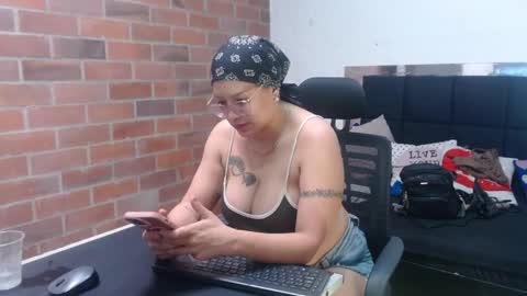 Snapshot of samantha__karolstone chatting on 05-29-26, 04:38 SAMANTHA online show from 05-29-26, 04:38