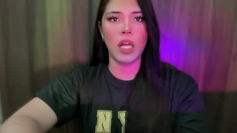 Snapshot of samantha_anderson69 chatting on 12-05-25, 04:43 samantha_anderson69 online show from 12-05-25, 04:43