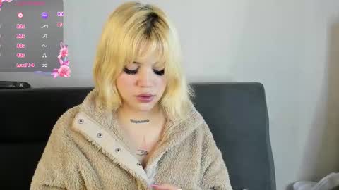 Snapshot of samantha_browwnn chatting on 10-06-25, 10:29 samantha_browwnn online show from 10-06-25, 10:29