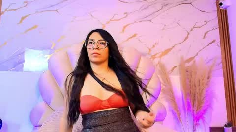 Snapshot of samantha_diamont chatting on 04-15-26, 07:43 Samantha Diamont online show from 04-15-26, 07:43