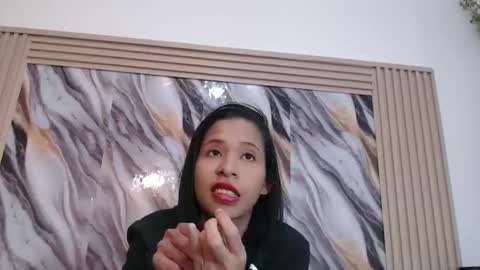 lizzy online show from 12-03-25, 01:24