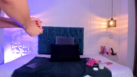 samantha_foxyy online show from 03-04-26, 10:54