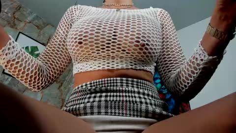 samantha_milfs online show from 01-03-25, 10:31