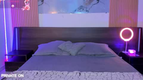 Snapshot of samantha_moons chatting on 11-25-25, 11:38 samantha_moons online show from 11-25-25, 11:38