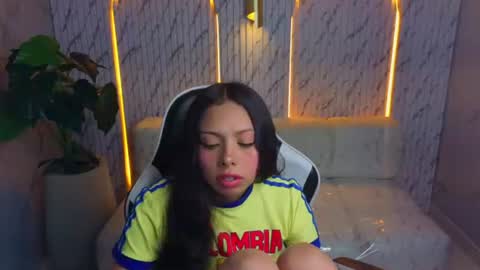 Snapshot of samantha_tx_ chatting on 06-17-26, 03:09 Samantha online show from 06-17-26, 03:09