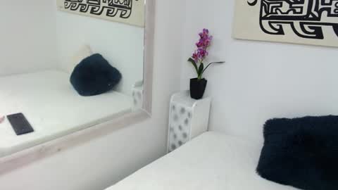 Snapshot of samantha_vaker chatting on 02-25-26, 09:02 samantha_vaker online show from 02-25-26, 09:02