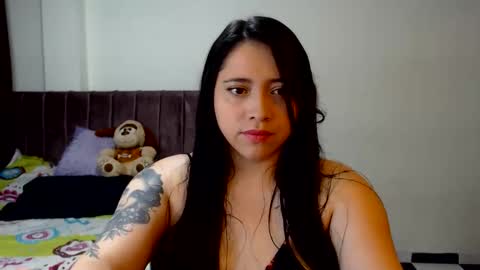 Snapshot of samantha_willis chatting on 12-17-25, 01:11 samantha willis online show from 12-17-25, 01:11