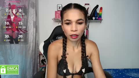 Snapshot of samanthaa_queen chatting on 05-13-26, 11:51 sam online show from 05-13-26, 11:51