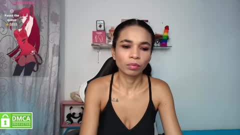 Snapshot of samanthaa_queen chatting on 05-27-26, 11:40 sam online show from 05-27-26, 11:40