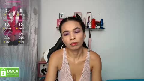Snapshot of samanthaa_queen chatting on 05-29-26, 11:52 sam online show from 05-29-26, 11:52