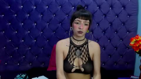 Snapshot of samanthaa_smitth chatting on 01-18-25, 09:56 Samantha Smitth online show from 01-18-25, 09:56