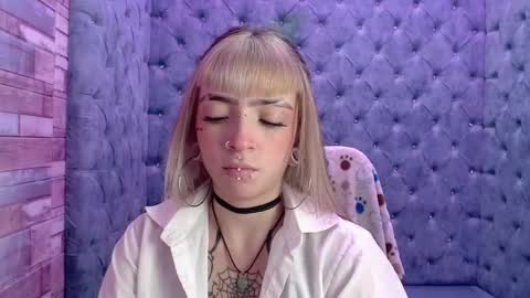 Snapshot of samanthaa_smitth chatting on 10-03-25, 04:20 Samantha Smitth online show from 10-03-25, 04:20