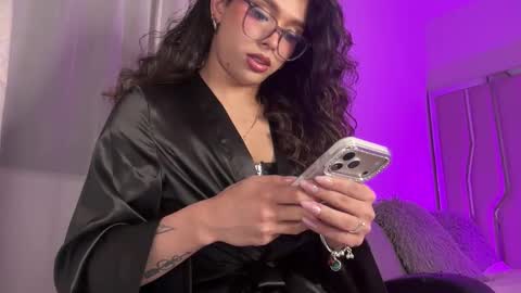 Samantha Bernardo online show from 04-07-26, 04:02