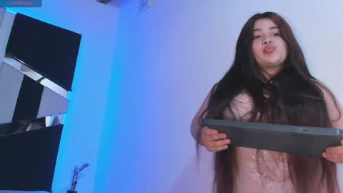 Snapshot of samanthaferrer chatting on 12-07-24, 10:06 Samantha Ferrer online show from 12-07-24, 10:06