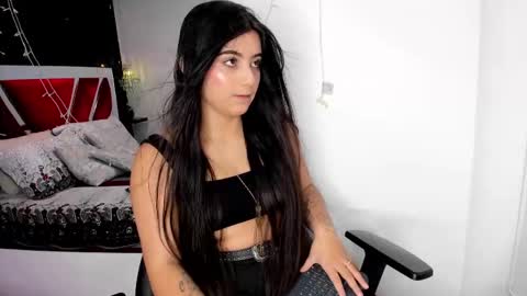 Snapshot of samanthafooxx chatting on 02-06-25, 01:21 Samantha online show from 02-06-25, 01:21