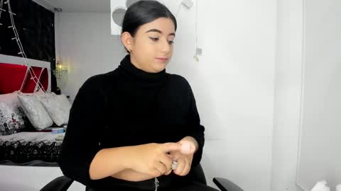 Snapshot of samanthafooxx chatting on 02-13-25, 01:26 Samantha online show from 02-13-25, 01:26