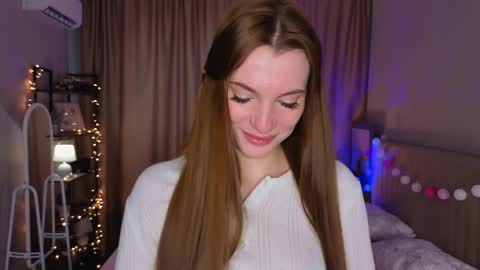 Snapshot of samanthaginnings chatting on 05-29-26, 05:16 Lola online show from 05-29-26, 05:16