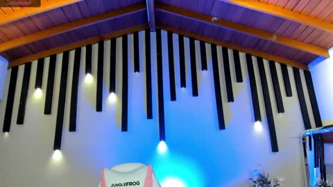 Samantha Klein online show from 02-13-25, 03:18