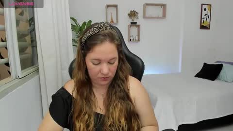 Samantha samy online show from 01-26-25, 02:45