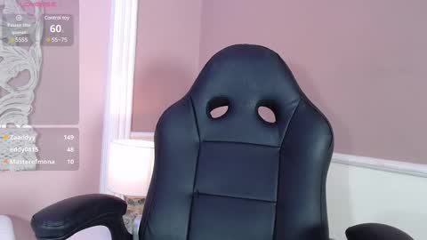 Snapshot of samanthapierce chatting on 03-01-25, 06:21 Samantha online show from 03-01-25, 06:21