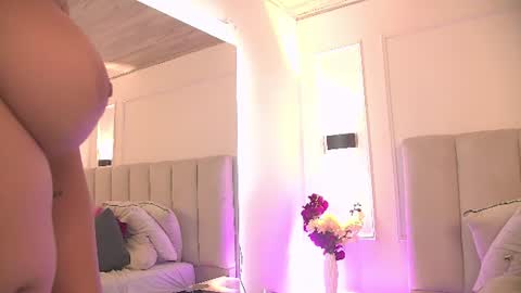Samantha Vega online show from 07-21-26, 08:00
