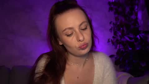 Snapshot of samanthavixen chatting on 11-04-25, 08:08 Goddess Samantha Vixen online show from 11-04-25, 08:08