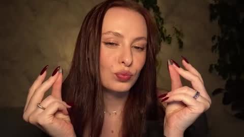 Snapshot of samanthavixen chatting on 11-11-25, 09:37 Goddess Samantha Vixen online show from 11-11-25, 09:37