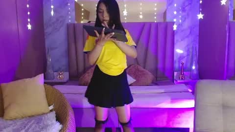 Snapshot of samara_glow chatting on 06-23-26, 09:24 Samara online show from 06-23-26, 09:24