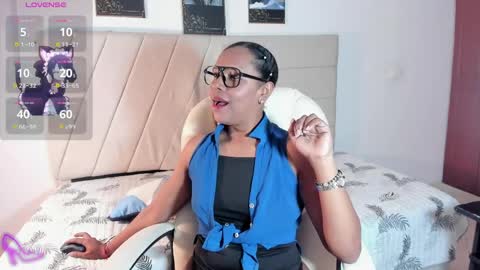 samaraa_smith1 online show from 04-09-26, 12:10