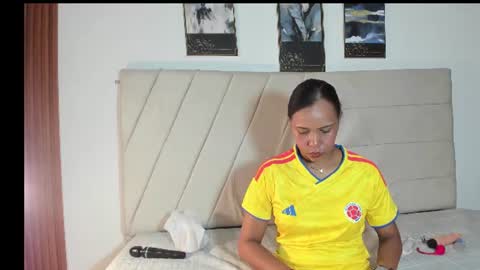Snapshot of samaraa_smith1 chatting on 06-23-26, 12:14 samaraa_smith1 online show from 06-23-26, 12:14