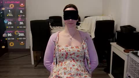 Snapshot of samarafromthewell chatting on 03-01-26, 09:06 Samara From The Well online show from 03-01-26, 09:06