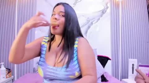 Snapshot of samevanshot chatting on 06-17-26, 10:54 samevanshot online show from 06-17-26, 10:54