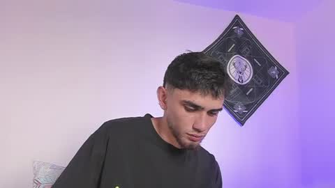 Snapshot of samevansx chatting on 06-17-26, 02:51 samevansx online show from 06-17-26, 02:51