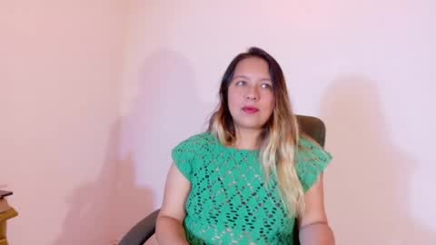 Snapshot of sami_1_8 chatting on 04-21-26, 04:52 Samy online show from 04-21-26, 04:52