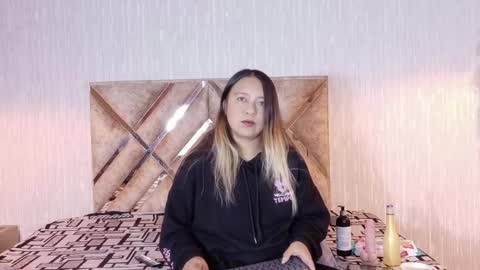 Snapshot of sami_1_8 chatting on 05-01-26, 05:01 Samy online show from 05-01-26, 05:01