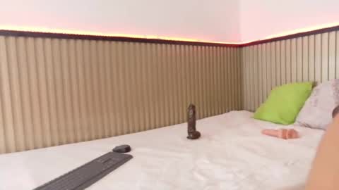 Snapshot of sami_lovee_ chatting on 10-20-25, 07:25 Samanta online show from 10-20-25, 07:25