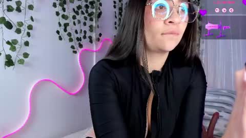 samii evans  online show from 08-10-26, 04:27