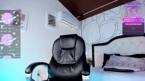 Snapshot of samir_bear chatting on 05-18-26, 12:44 Samir online show from 05-18-26, 12:44