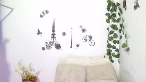 Snapshot of samira_lennox chatting on 02-02-25, 07:57 SAMIRA online show from 02-02-25, 07:57