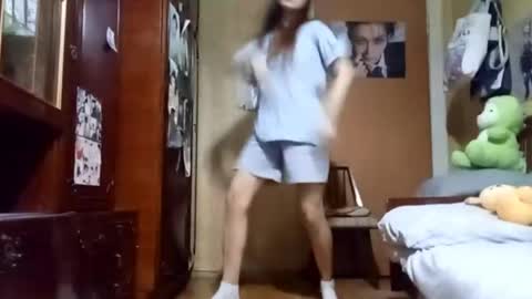 Mira online show from 10-26-25, 03:40